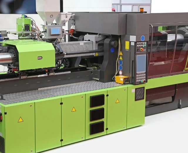 Injection Moulding & Blowing Machines